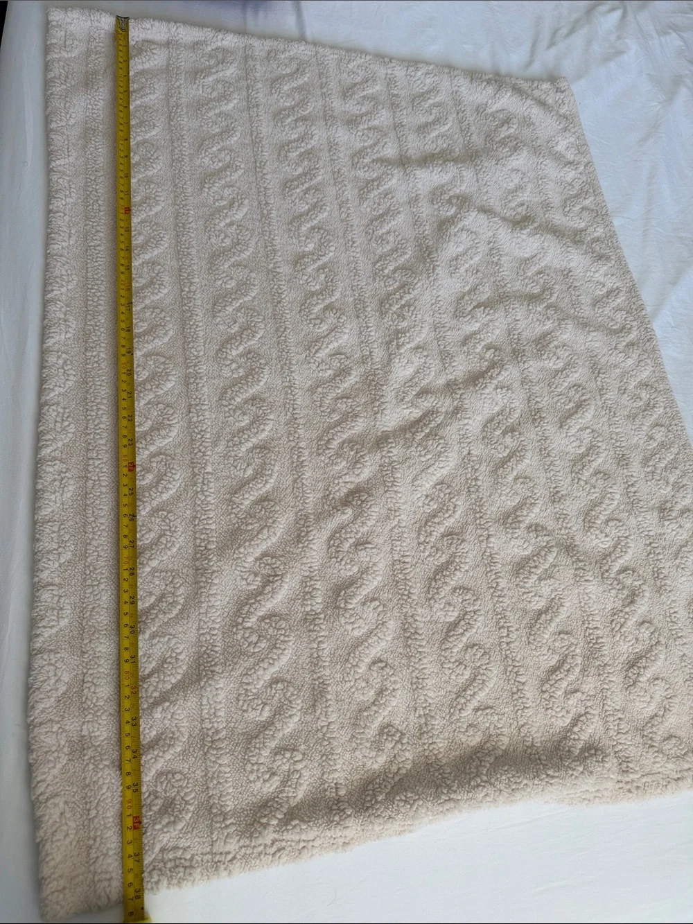 Baby textured blanket for crib